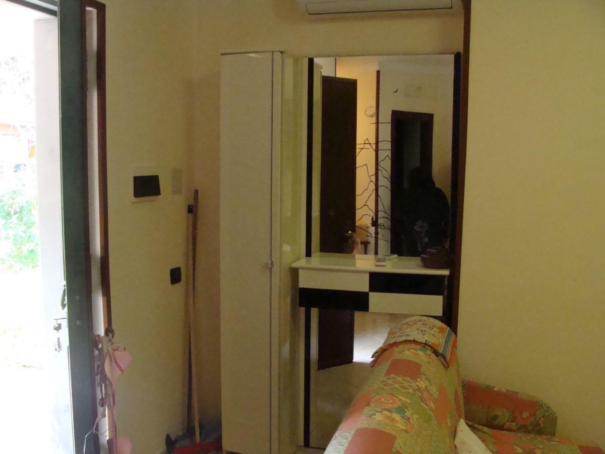 Villa Luisa Портичи Экстерьер фото